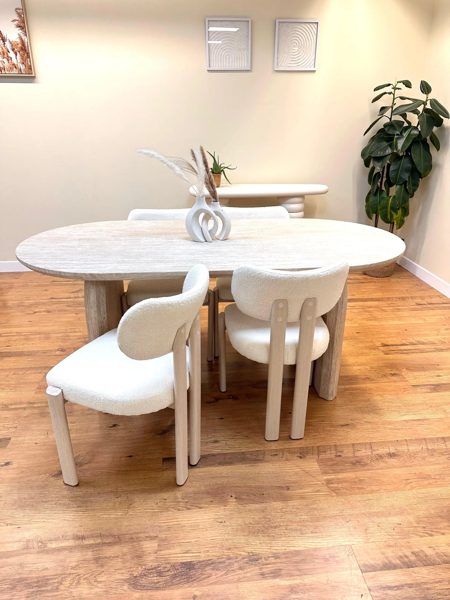 Chaise HERA travertin
